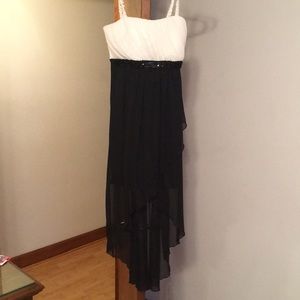 Black and white high low dress. Size small